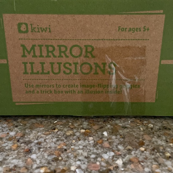 Kiwi Co Mirror Illusions Set - Picture 2 of 4